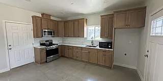 Charming & Welcoming Solar 2bed 1bathroom Home in Riverside! Gallery 5
