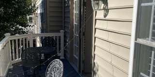 3 Bedroom Townhome in Sterling, with a large complete loft on top floor Gallery 3