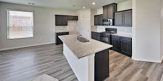 Beautiful 4 Bedroom, 2 Bathroom in Yukon School District Gallery 9