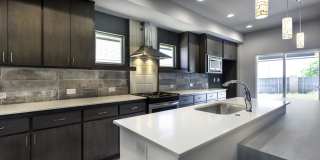 Stylish, Modern, Nearly New | 4-Bed | 2-Bath | Deer Creek Schools Gallery 11