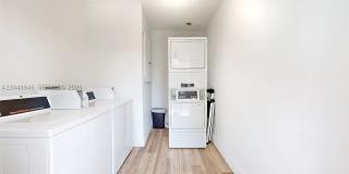 101 W 11th St Gallery 28