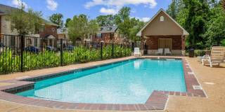 Spacious 2 Bed/2.5 Bath Condo in Gateway Villas! Gallery 18