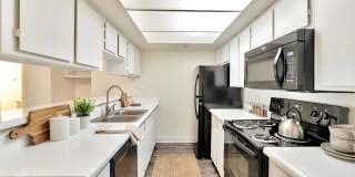 Lemon & Pear Tree Apartments Gallery 2