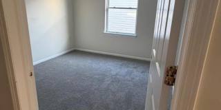 49 Lincoln Ave Gallery 3