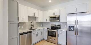 Jasper at Victory Ridge Gallery 17