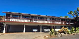 Live the beach life! Remodeled 1 Bedroom Near Charlie Young Beach Gallery 1