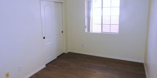 COMING SOON! 3+2 Stylish, Move‑In Ready Home with New Flooring and Fresh Interior Gallery 20