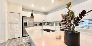 4861 NW 83rd Path Gallery 4