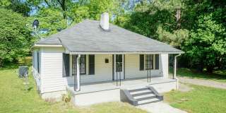 Beautiful Three Bedroom Home! Gallery 1