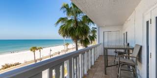 Fully Furnished Beach Escape – Gulf Views & Coastal Vibes 2 Beds | 2 Bath Gallery 9