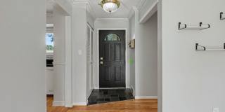 Beautifully maintained, move in ready 3 bed, 1.5 bath single family home Gallery 5