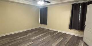 1159 MACFARLANE AVENUE Gallery 27