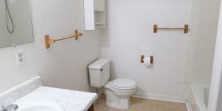 2 bed 1 Bath townhouse Gallery 30