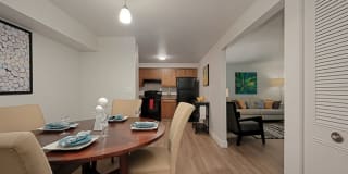 Williamsburg Estates Gallery 3