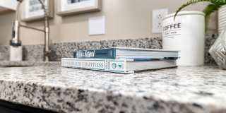 Hampton Creek Apartments Gallery 13