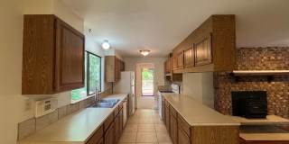 Tranquil 3 bedroom Rambler!!! Gallery 9