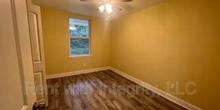 2062 Hollywood Drive Gallery 16