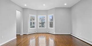 35 LEXINGTON AVE Gallery 1