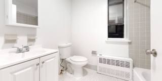 824 Washington Avenue Gallery 5