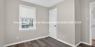 Fully Renovated 2BR/1BA Home for Rent Gallery 21