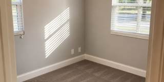 Recently renovated home in great neighborhood close to schools, parks, and shopping Gallery 11