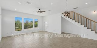 895 E Mather St Gallery 11