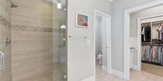 355 6th Street NE Gallery 24