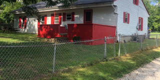 SPACIOUS 3 bed/2 bath with fenced yard and large deck! Gallery 1