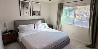 Beautifully Updated 2 bd 2 ba Crown Point Condo Gallery 4
