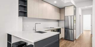 186 First Avenue Gallery 5