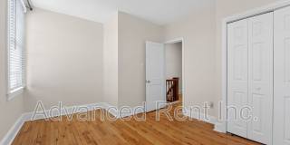 611 Grundy Street Gallery 19