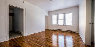 8000 S Ellis Ave Gallery 11