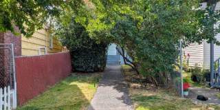 2218 Hoyt Avenue Gallery 2