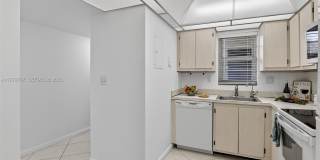 3300 W Rolling Hills Cir Gallery 6
