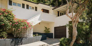 1600 Queens Road Gallery 1
