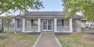 Solana at Brentwood Gallery 1