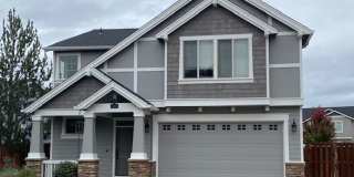 Stunning 4-Bedroom in Redmond's beautiful Fairhaven Neighborhood! Gallery 1