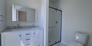 2013 Green St - 2FL Gallery 3