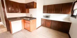 1703 Ridge Avenue Gallery 19