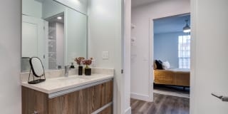 250 Mission Gallery 8