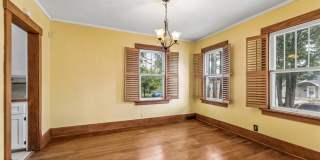Charming 3-Bedroom Home Near Fontenelle Park Gallery 13