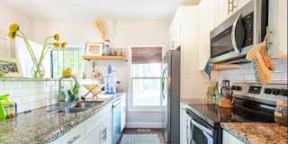 Room in 3 Bedroom Home in Atlanta Gallery 8