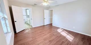 1402 S Montgomery Street Gallery 4
