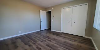Spacious 1 Bedroom 1 Bath Upstairs Apartment Gallery 18