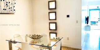 826 7th St Gallery 9