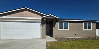 **New Construction** FOUR Bedroom House for Rent in Eastmont School District! Gallery 1