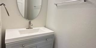 Stunning 4 Bedroom Remodel in Harbor Shores Gallery 10