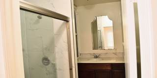 ☀️Newly Remodeled 2 Bed / 1 Bath Apartment Unit  – Great Layout Gallery 2