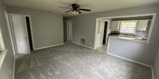 2107 N Kenyon St - 1 Gallery 1