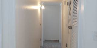 Welcome Home ! 3 bedroom 1.5 bath rental -DUPLEX Gallery 15
